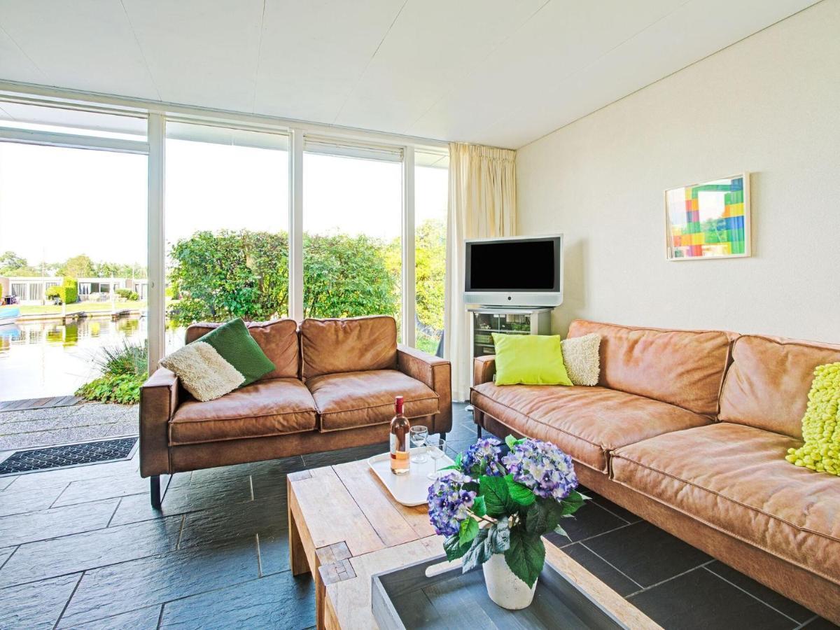 Waterfront Holiday Home With Jetty Boornzwaag over de Wielen Eksteriør billede