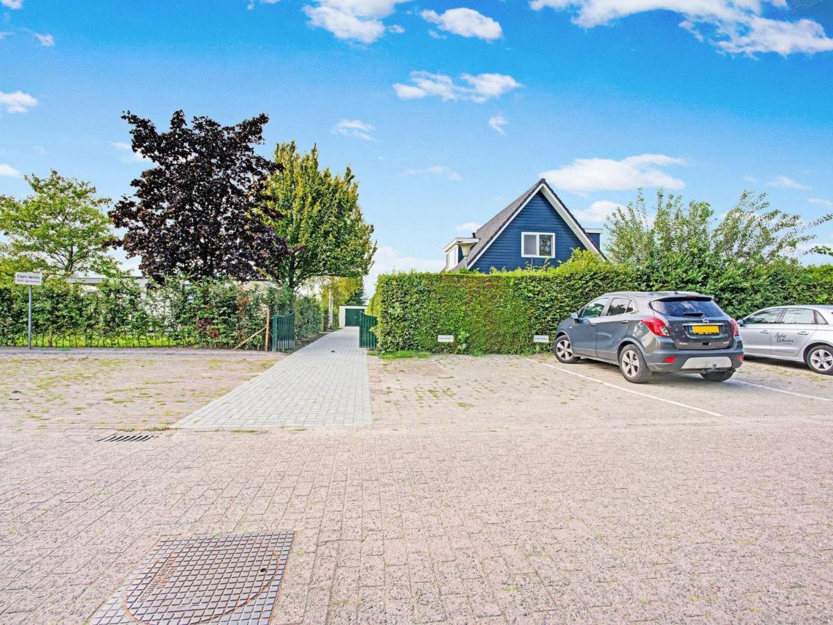 Waterfront Holiday Home With Jetty Boornzwaag over de Wielen Eksteriør billede